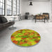 Round Patterned Green Rug in a Office, pat2084yw