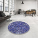 Round Patterned Blue Rug in a Office, pat2086blu