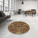 Round Patterned Caramel Brown Rug in a Office, pat2086brn