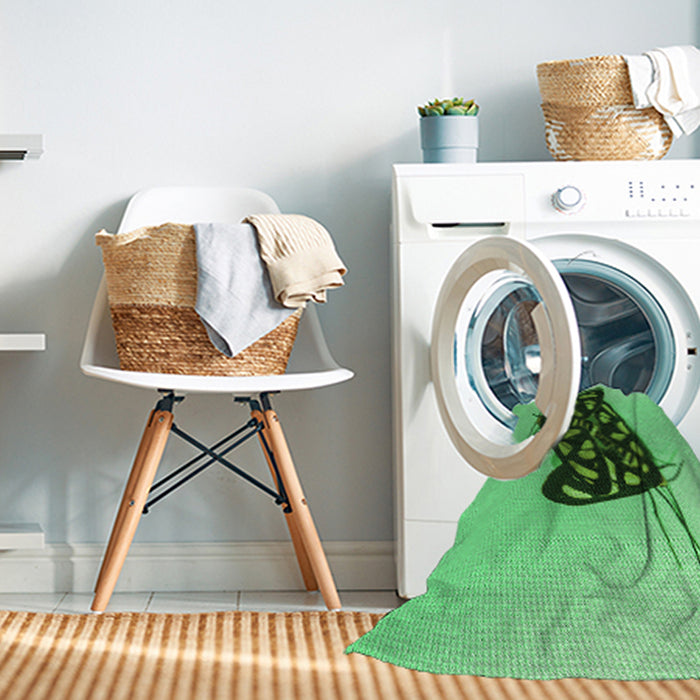 Machine Washable Transitional Green Rug in a Washing Machine, wshpat2089grn