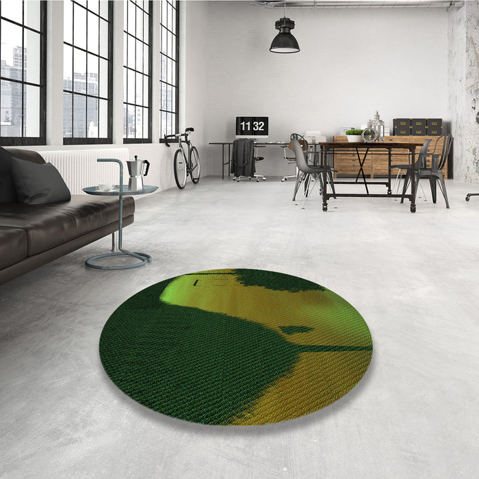 Round Patterned Midnight Gray Rug in a Office, pat2091grn