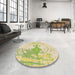 Round Patterned Metallic Gold Rug in a Office, pat21brn