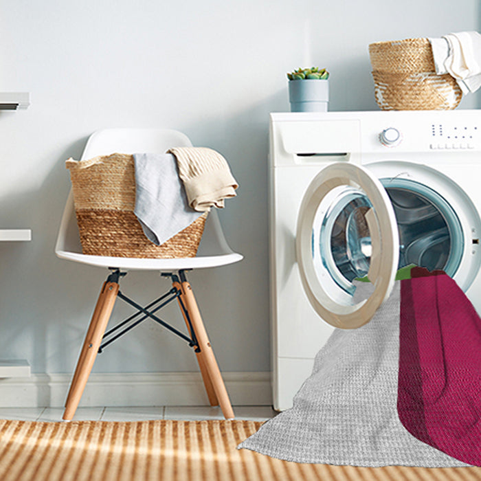 Machine Washable Transitional Silver Gray Rug in a Washing Machine, wshpat2112