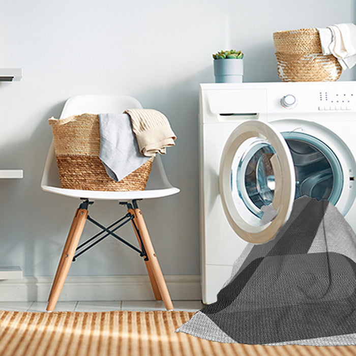 Machine Washable Transitional Platinum Silver Gray Rug in a Washing Machine, wshpat2118gry
