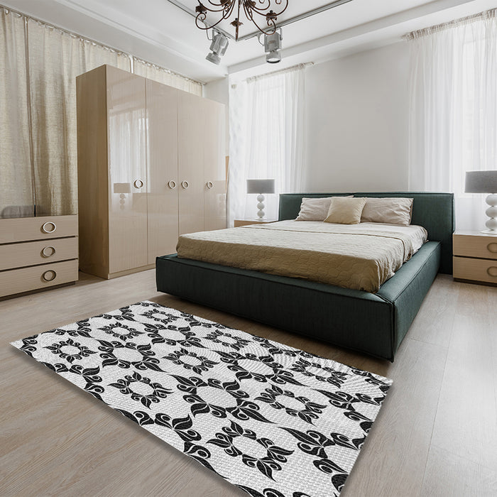 Patterned Platinum Gray Rug in a Bedroom, pat212gry
