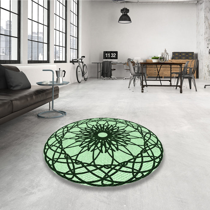 Round Patterned Medium Forest Green Rug in a Office, pat2137grn
