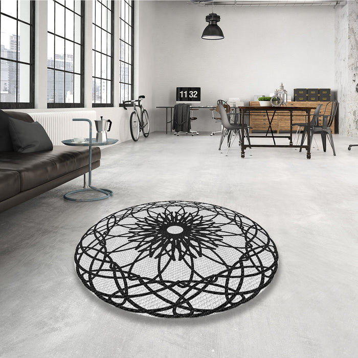 Round Patterned Platinum Gray Rug in a Office, pat2137gry