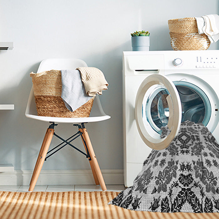 Machine Washable Transitional Black Rug in a Washing Machine, wshpat2145gry