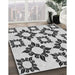 Machine Washable Transitional Platinum Gray Rug in a Family Room, wshpat215gry