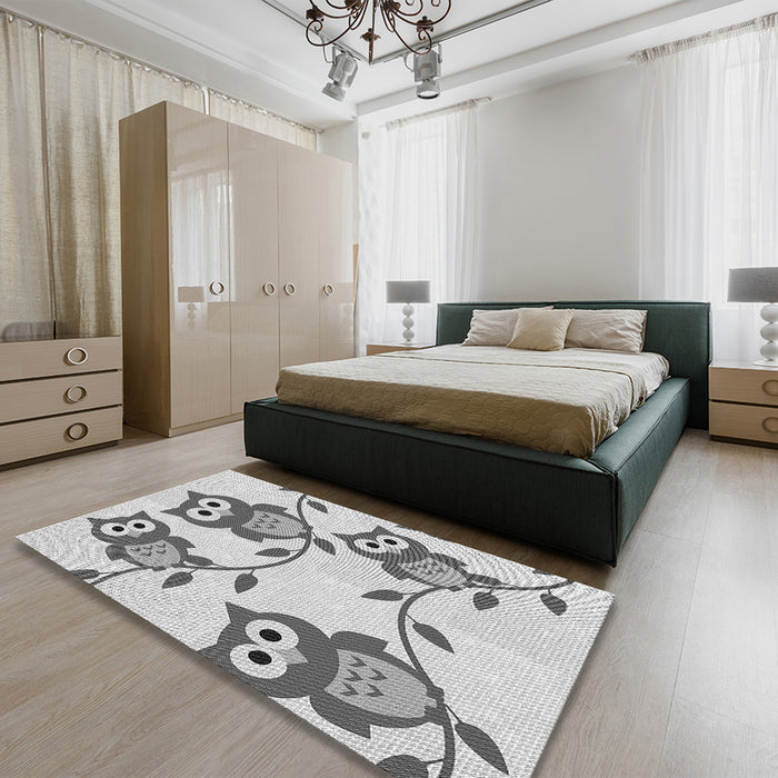 Patterned Gray Rug in a Bedroom, pat2151gry