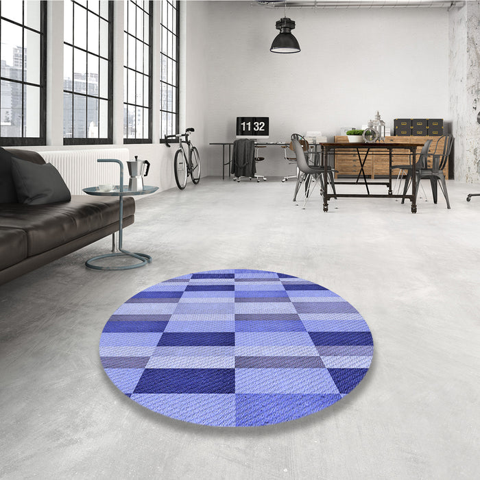 Round Patterned Sky Blue Rug in a Office, pat2162blu