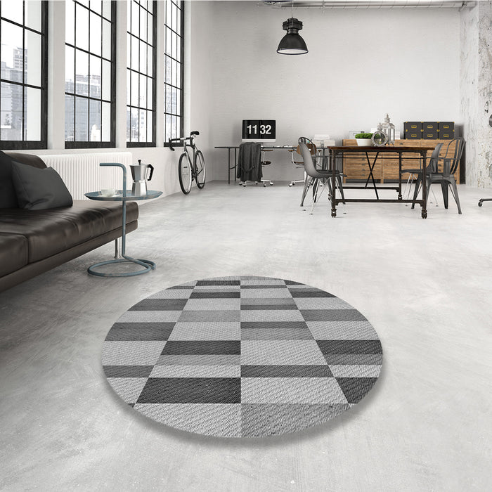 Round Patterned Cloud Gray Rug in a Office, pat2162gry