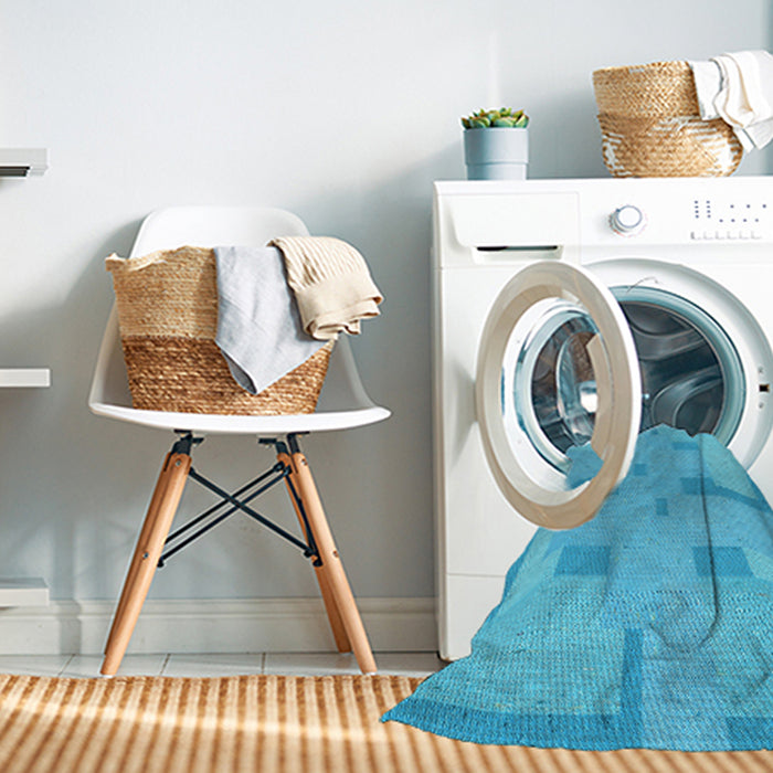 Machine Washable Transitional Bright Cyan Blue Rug in a Washing Machine, wshpat2163lblu