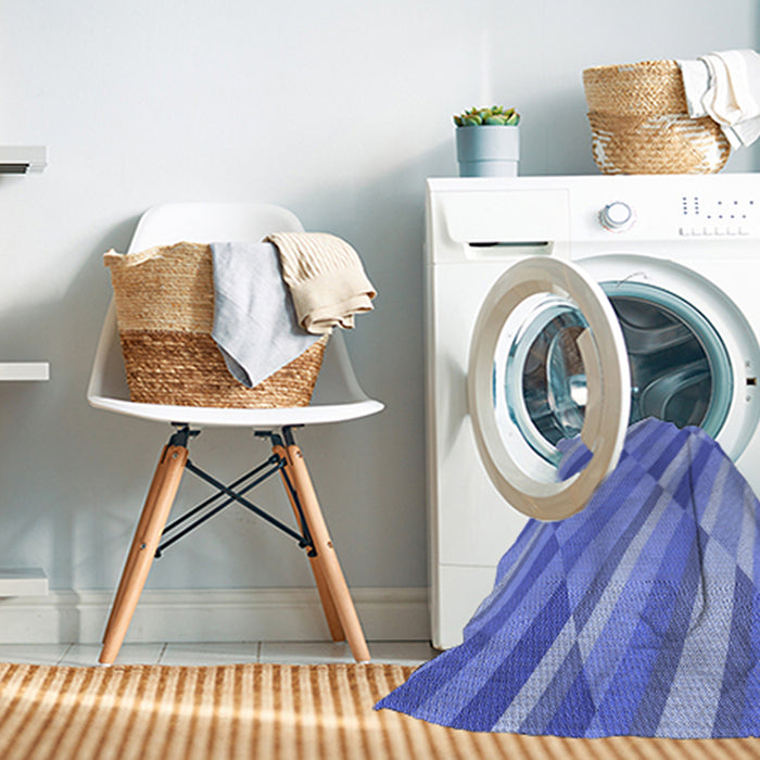 Machine Washable Transitional Blue Rug in a Washing Machine, wshpat2164blu