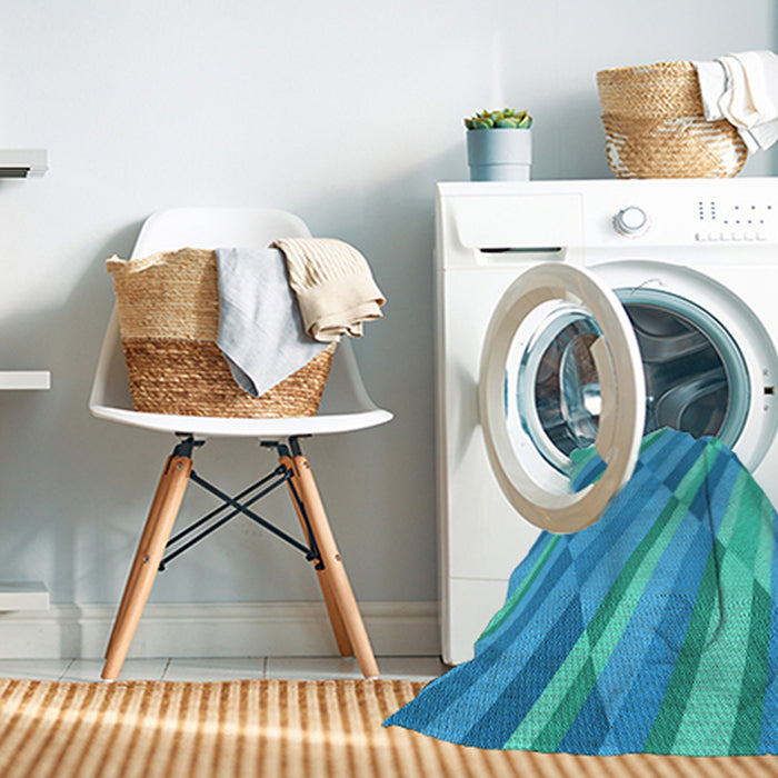 Machine Washable Transitional Bright Turquoise Blue Rug in a Washing Machine, wshpat2164lblu