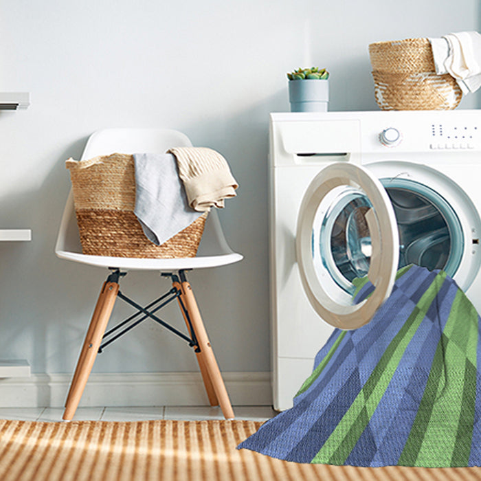 Machine Washable Transitional Green Rug in a Washing Machine, wshpat2164