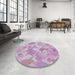 Round Machine Washable Transitional Periwinkle Pink Rug in a Office, wshpat2171