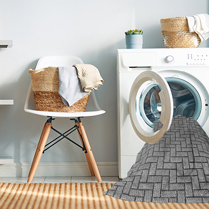 Machine Washable Transitional Cloud Gray Rug in a Washing Machine, wshpat2179gry