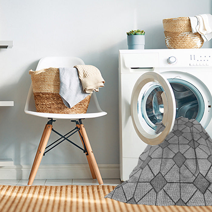 Machine Washable Transitional Smokey Gray Rug in a Washing Machine, wshpat2200gry