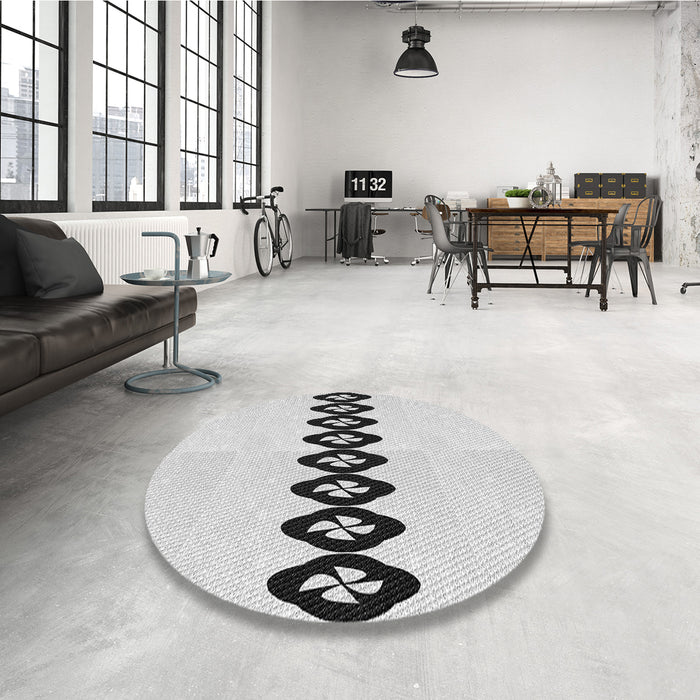 Round Patterned Platinum Gray Rug in a Office, pat2211gry