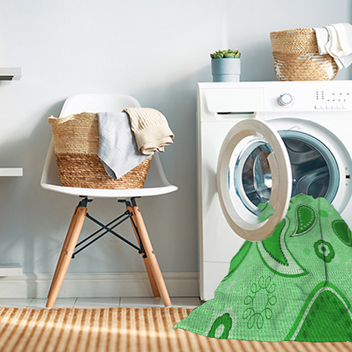 Machine Washable Transitional Green Rug in a Washing Machine, wshpat2221grn