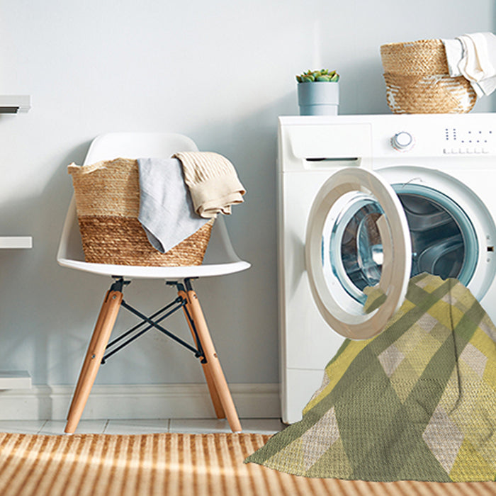 Machine Washable Transitional Brass Green Rug in a Washing Machine, wshpat223brn