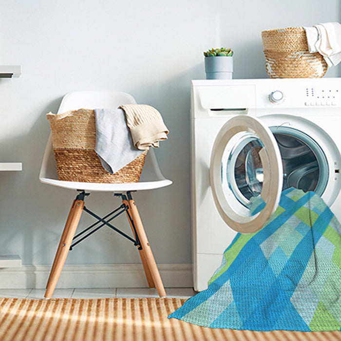 Machine Washable Transitional Dark Turquoise Green Rug in a Washing Machine, wshpat223lblu