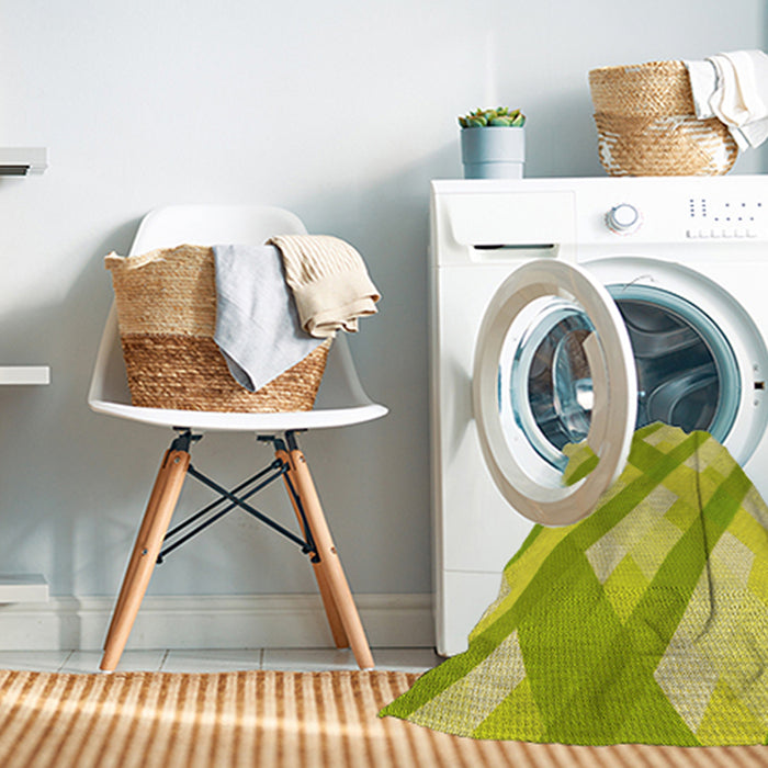 Machine Washable Transitional Pistachio Green Rug in a Washing Machine, wshpat223yw