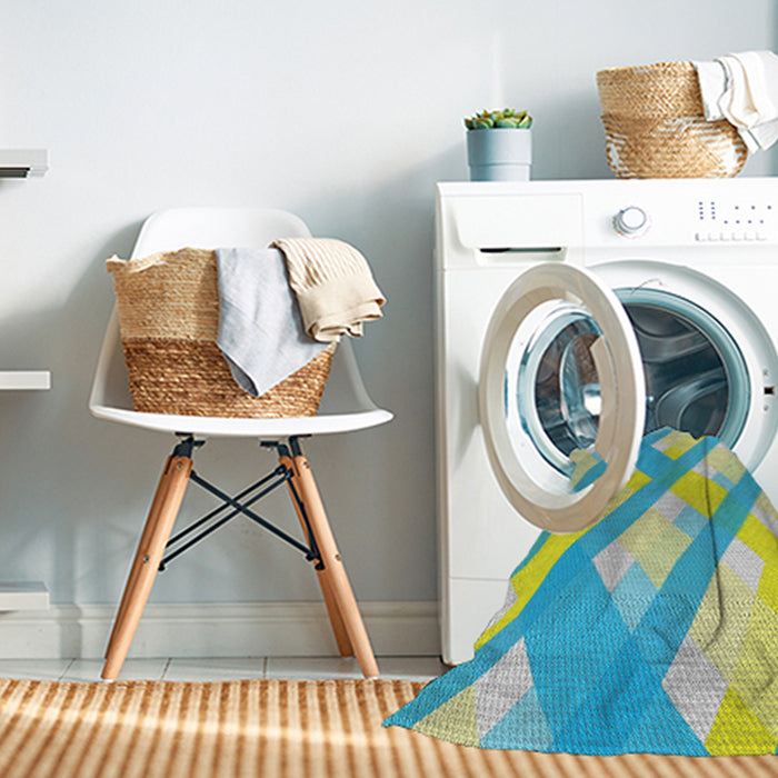 Machine Washable Transitional PaleGreen Rug in a Washing Machine, wshpat223