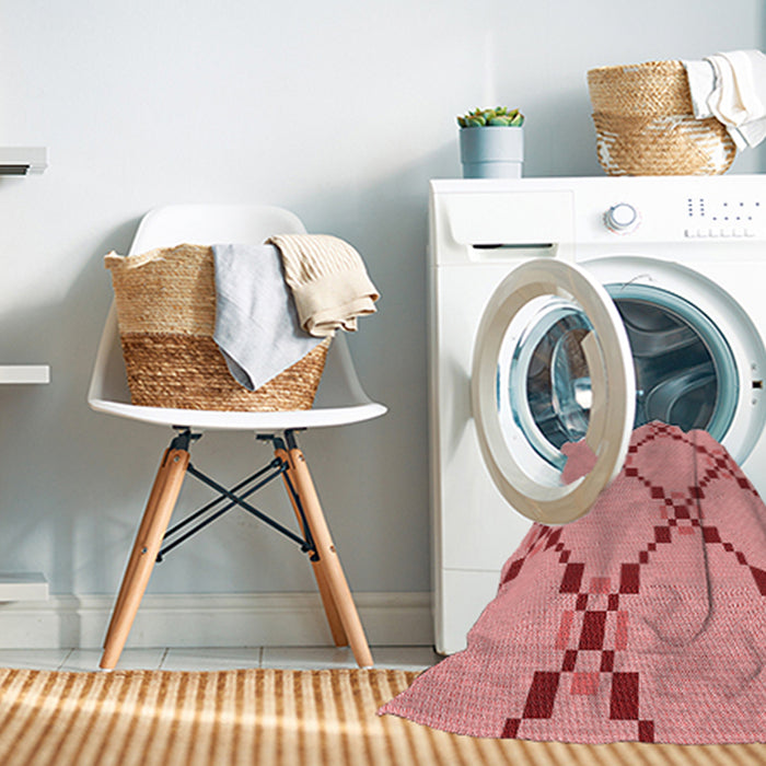 Machine Washable Transitional Red Rug in a Washing Machine, wshpat2241rd