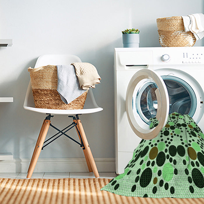 Machine Washable Transitional Light Green Rug in a Washing Machine, wshpat2247grn