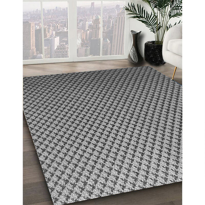 Patterned Dark Gray Rug in Family Room, pat2250gry