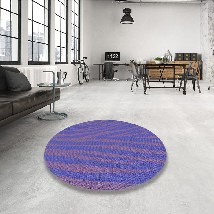 Round Patterned Amethyst Purple Rug in a Office, pat2254blu