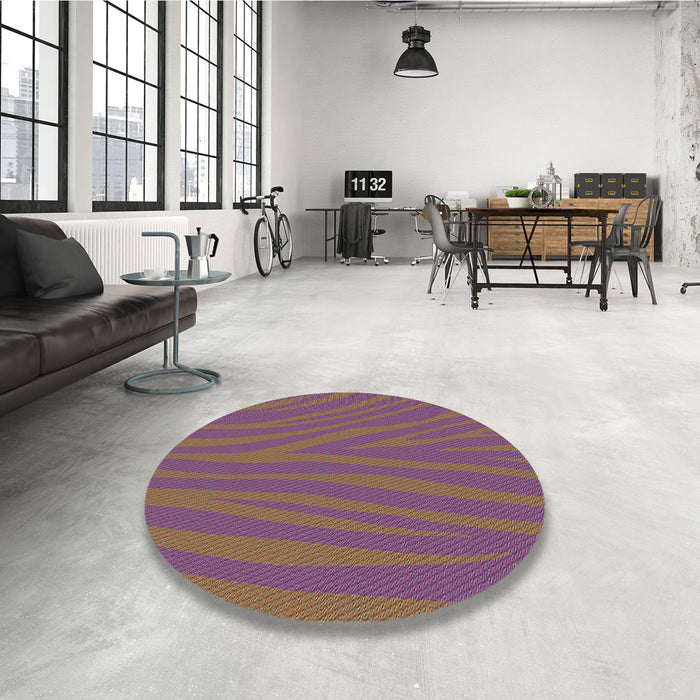 Round Patterned Raspberry Purple Rug in a Office, pat2254lblu