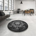 Round Patterned Black Rug in a Office, pat2255gry