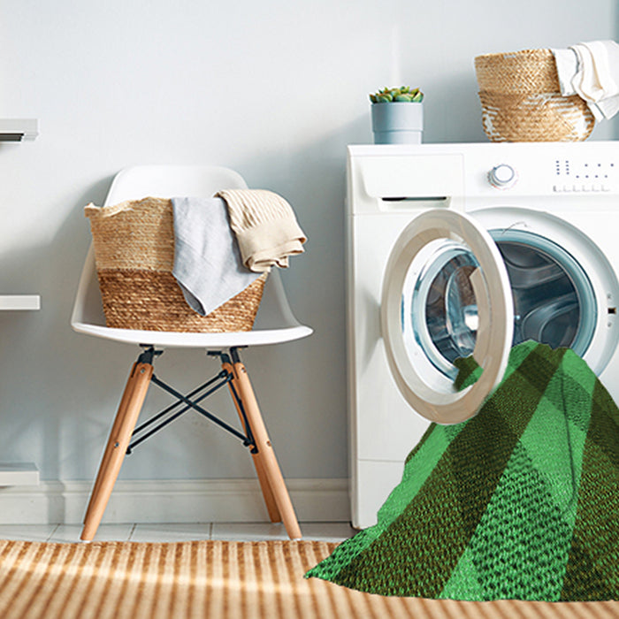 Machine Washable Transitional Dark Forest Green Rug in a Washing Machine, wshpat2260grn
