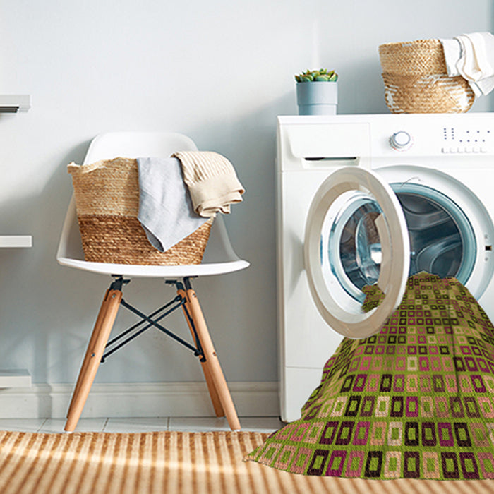Machine Washable Transitional Pistachio Green Rug in a Washing Machine, wshpat2261org