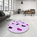 Round Patterned Purple Rug in a Office, pat2266pur