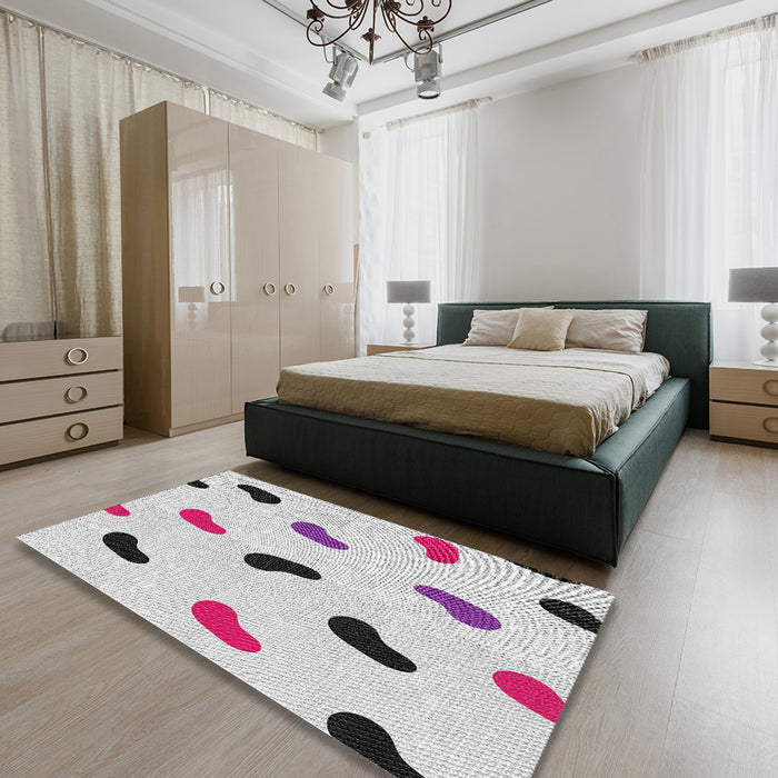 Machine Washable Transitional Grey Gray Rug in a Bedroom, wshpat2266