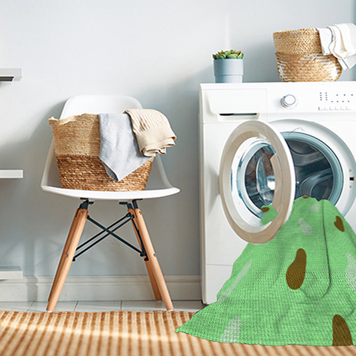 Machine Washable Transitional Green Rug in a Washing Machine, wshpat2268grn