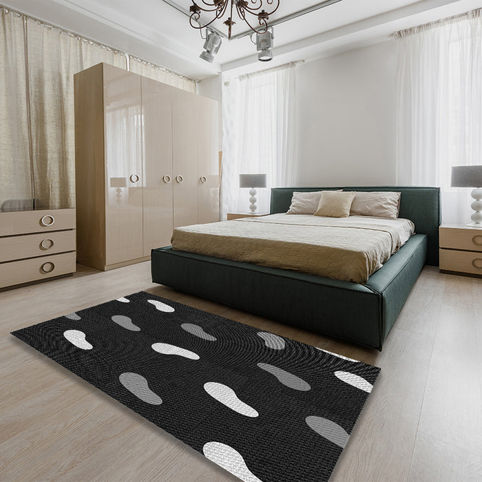 Round Machine Washable Transitional Black Rug in a Office, wshpat2269gry