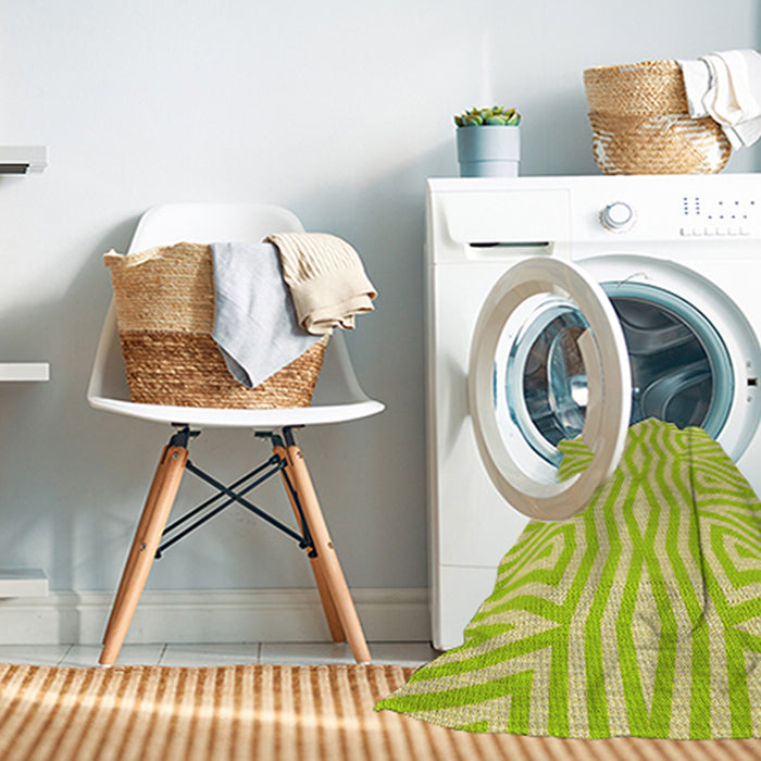 Machine Washable Transitional Green Rug in a Washing Machine, wshpat227yw