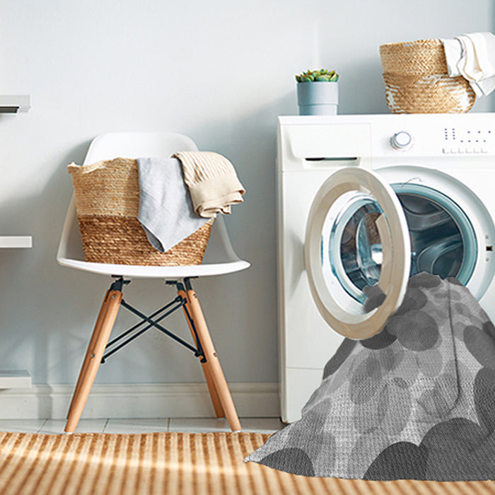 Machine Washable Transitional Cloud Gray Rug in a Washing Machine, wshpat2277gry