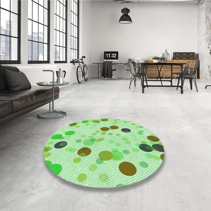 Round Patterned Green Rug in a Office, pat2278grn