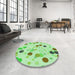 Round Patterned Green Rug in a Office, pat2278grn