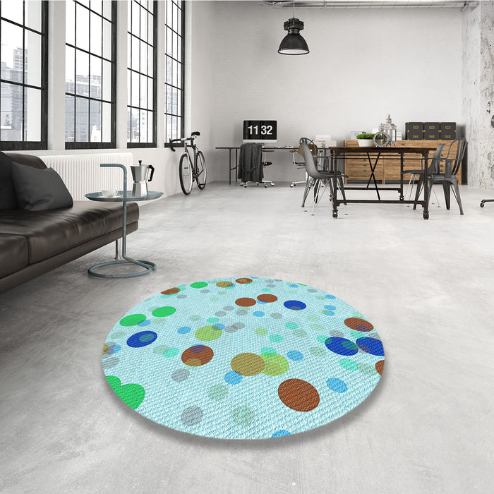 Round Patterned Blue Rug in a Office, pat2278lblu