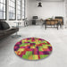 Round Patterned Crimson Red Rug in a Office, pat2285brn