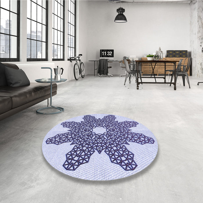 Round Patterned Blue Rug in a Office, pat2301blu