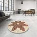 Round Patterned Golden Blonde Gold Rug in a Office, pat2301brn