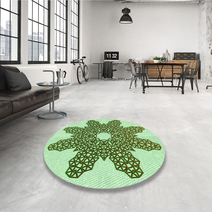 Round Patterned Green Rug in a Office, pat2301grn